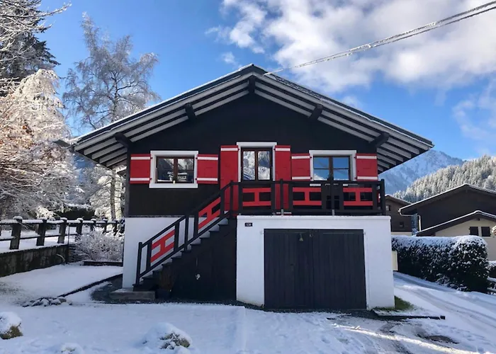 Charming Chalet With Garden In Les Houches