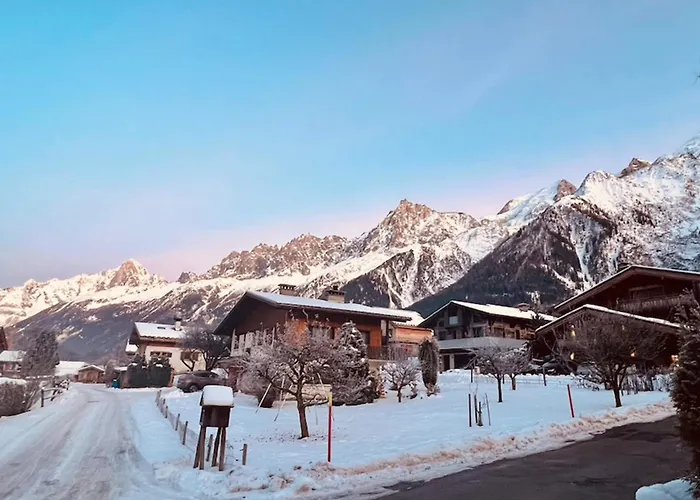 Charming Chalet With Garden In Les Houches