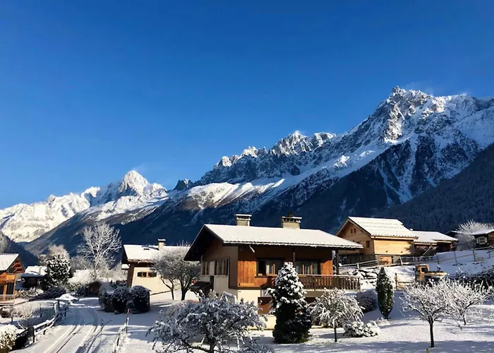 Charming Chalet With Garden In Les Houches
